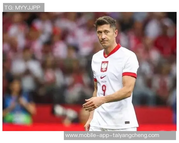 莱万遭遇重伤左大腿肌肉撕裂预计缺阵四到六周